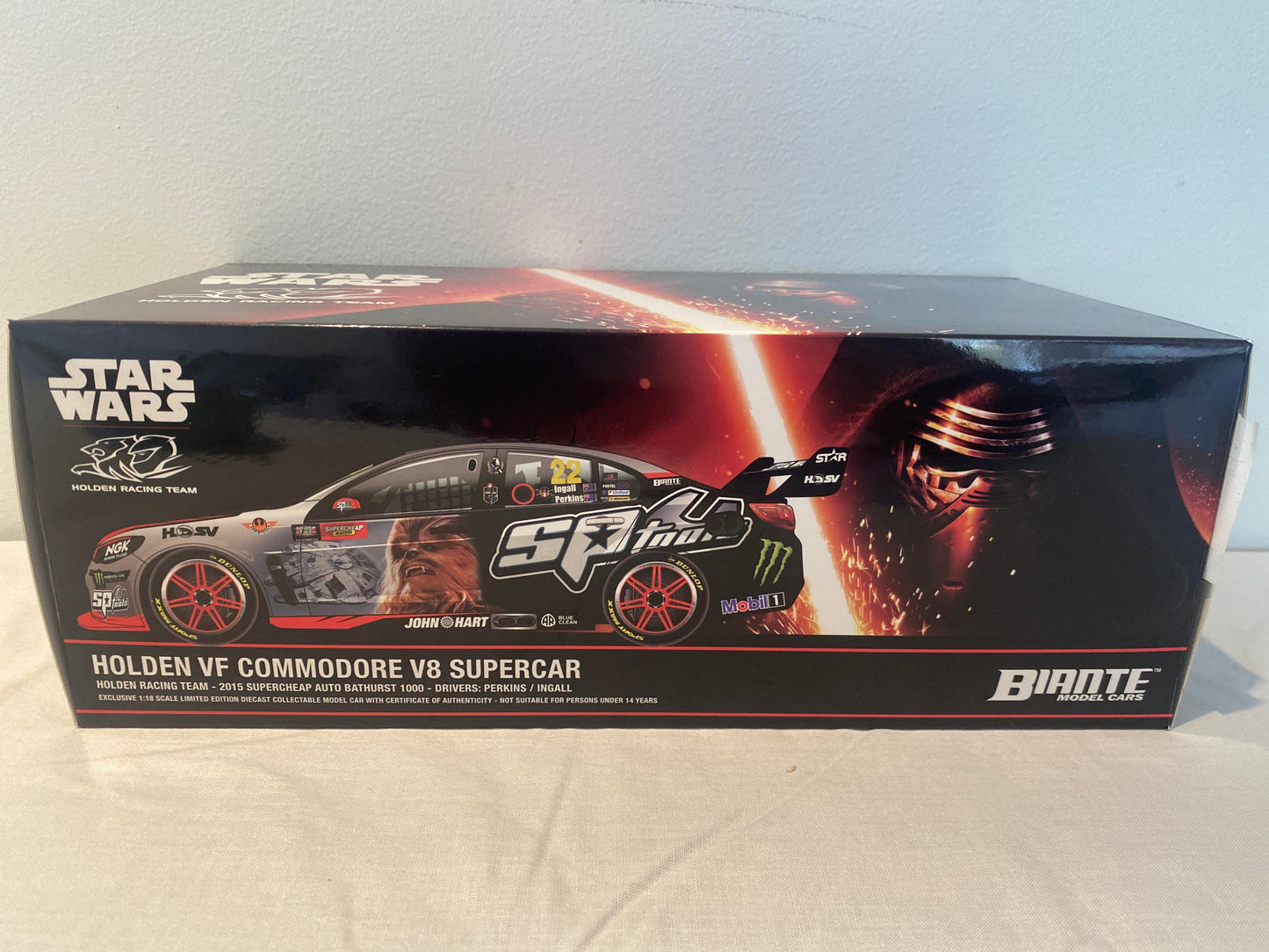 1:18 Holden VF Commodore V8 Supercar 2015 Auto Bathurst 1000 Drivers Perkins Ingall